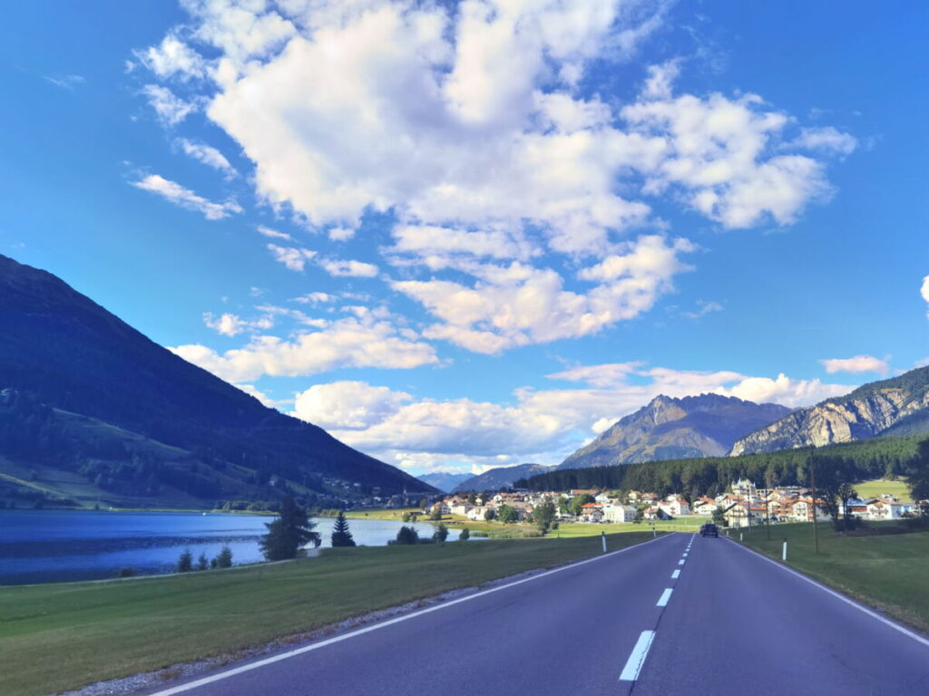 Der Reschenpass verbindet Tirol und Südtirol